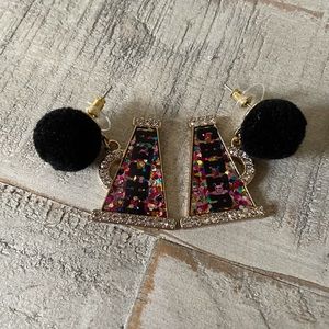 Go, fight, win, earrings!!